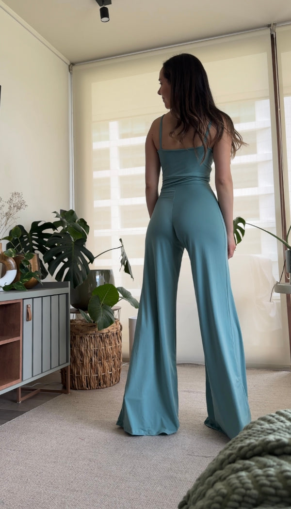 Enterito nudo aguamarina