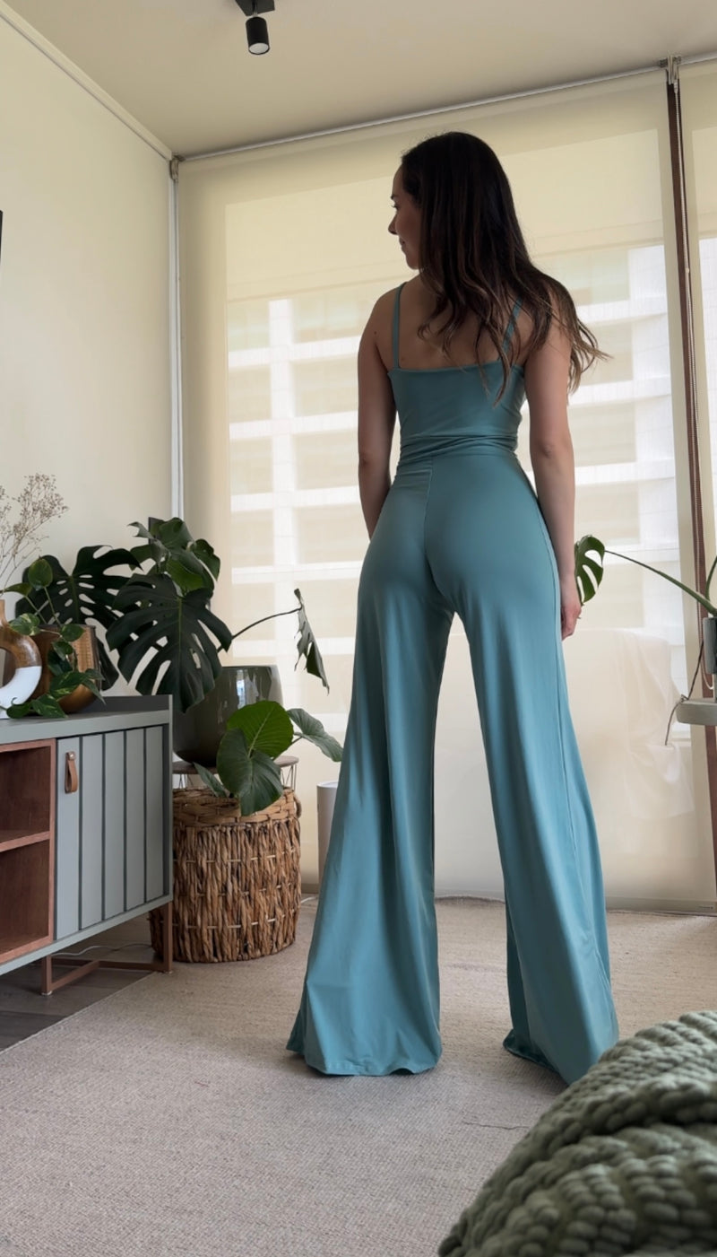 Enterito nudo aguamarina