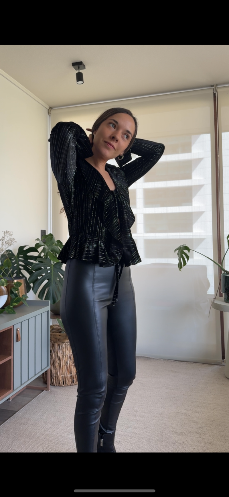 Polera/ Tapado terciopelo negro brillos