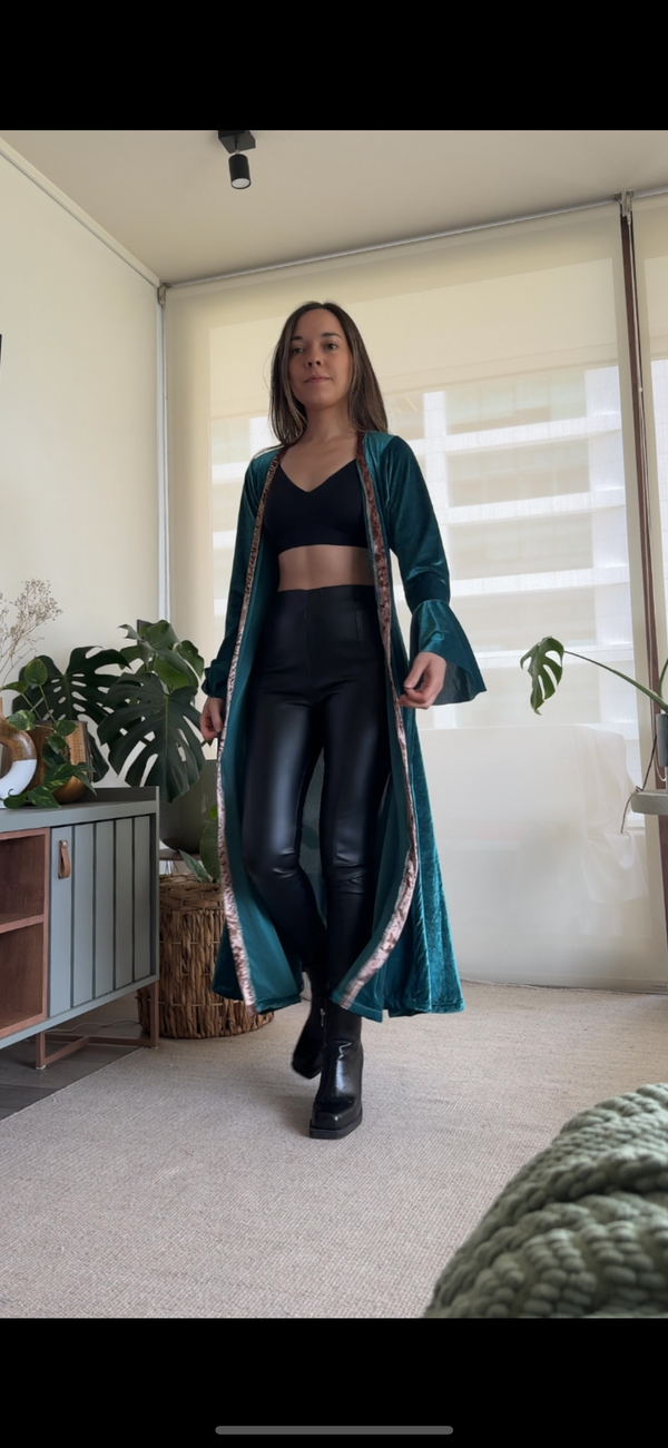 Tapado MAD terciopelo verde esmeralda y dorado con lazo