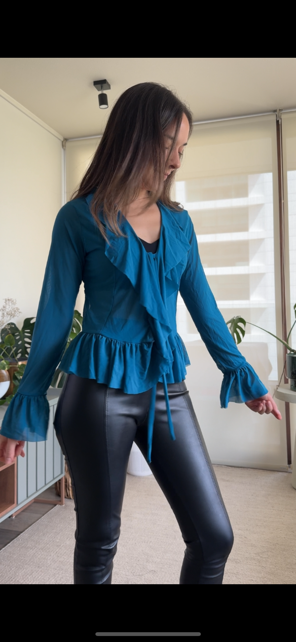 Polera/ Tapado azul transúcido