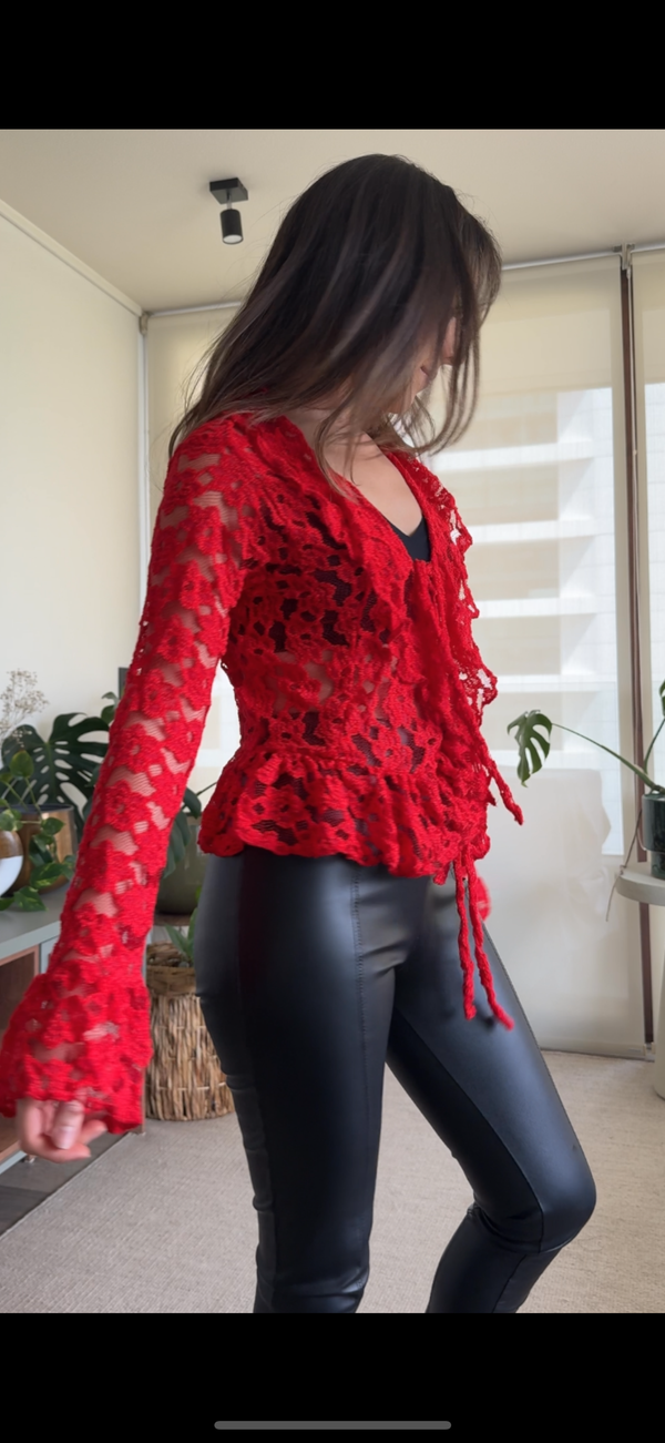 Polera/ Tapado encaje rojo