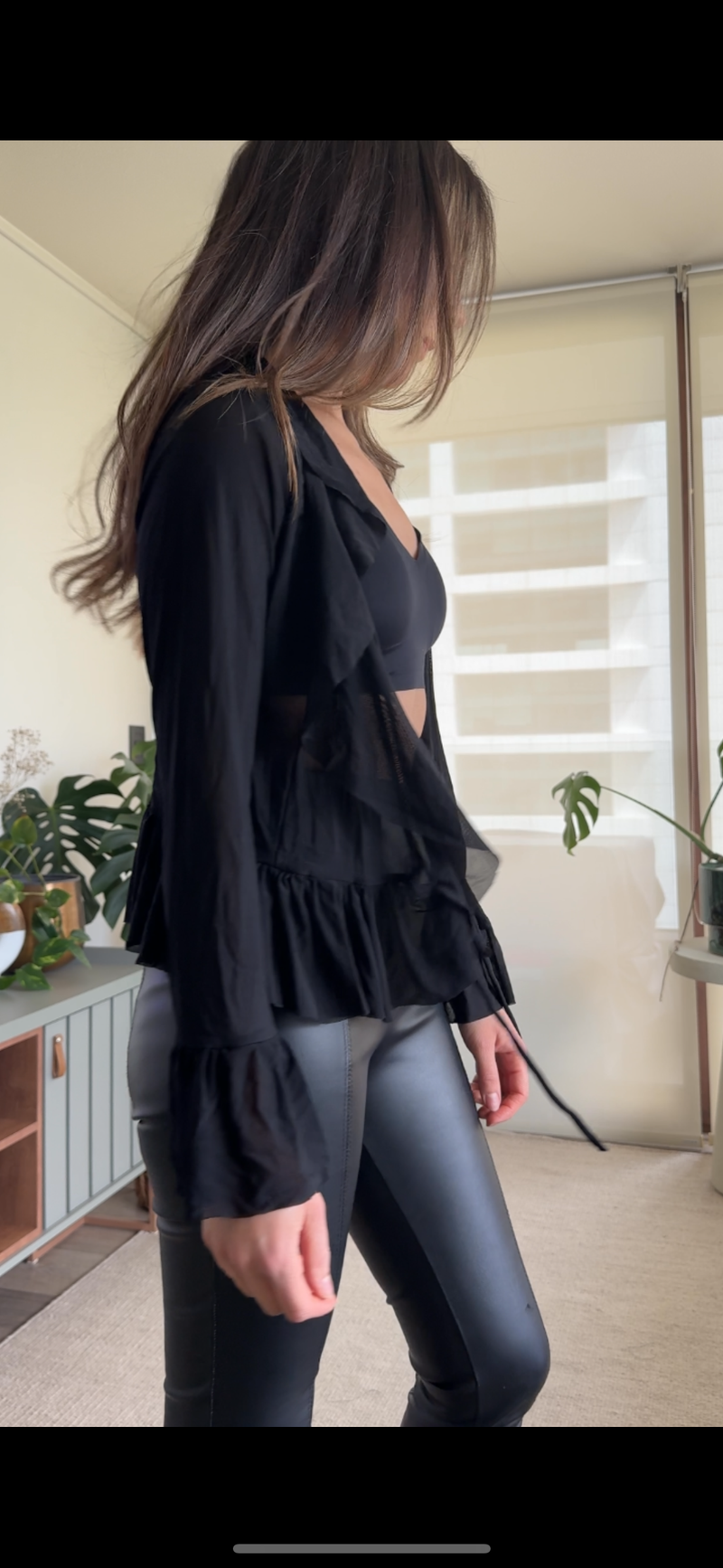 Polera/ Tapado negra transúcida